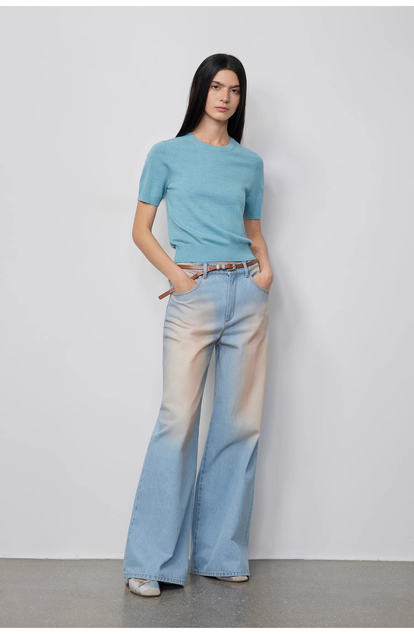 "Wantful Fantasy" Washed Wide-Leg Jeans. Low Waist, Bootcut & Luxe Feel