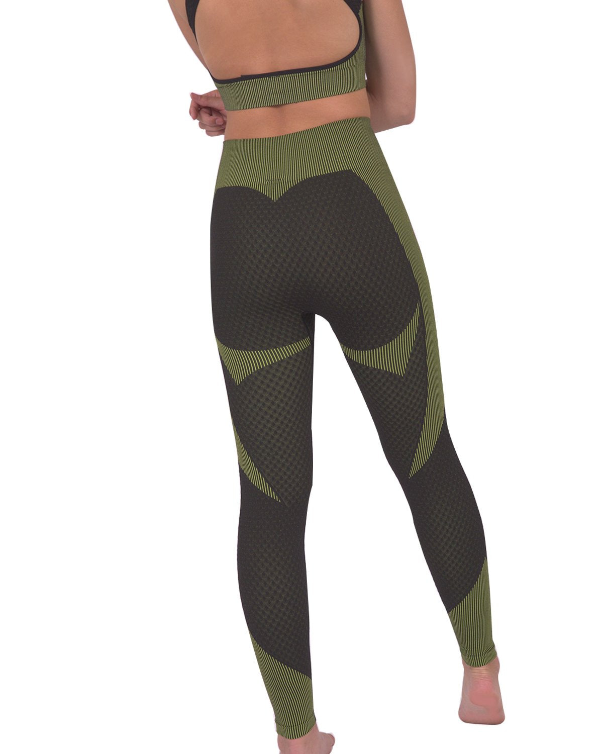 Trois Seamless Leggings. Black & Green, High Compression, Sleek Design
