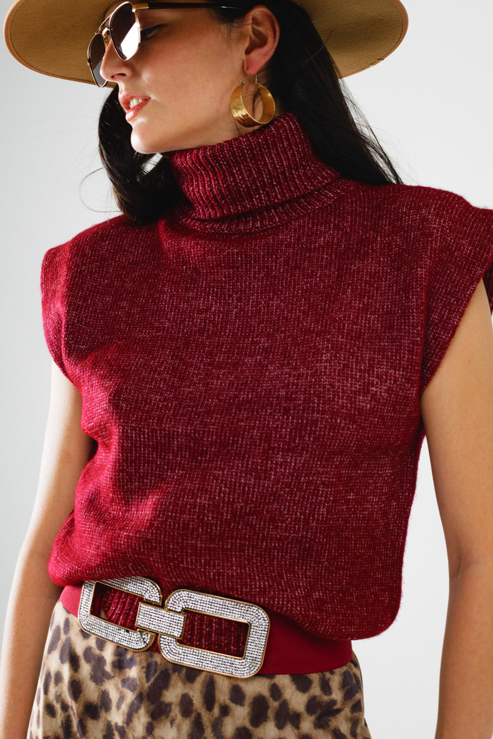 Cozy Burgundy Sleeveless Turtleneck Sweater – Soft Knit & True to Size